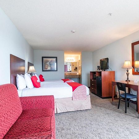 Oyo Hotel Pearsall I-35 West Екстериор снимка