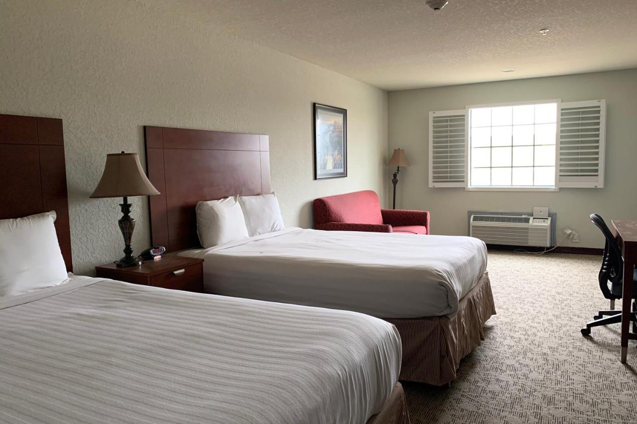Oyo Hotel Pearsall I-35 West Екстериор снимка